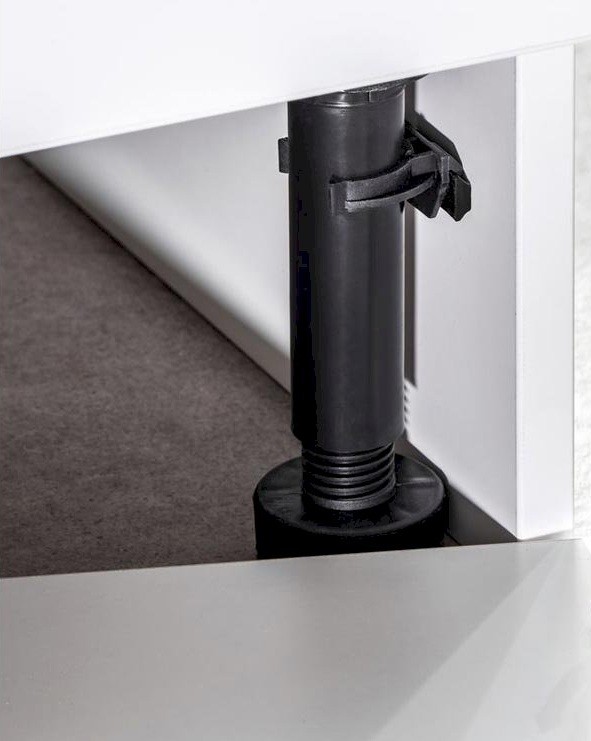 Base plinth with fastening 2,6m 5pcs