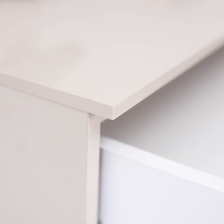 4-drawer chest of bedroom set Lori