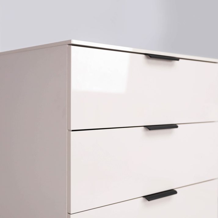 4-drawer chest of bedroom set Lori