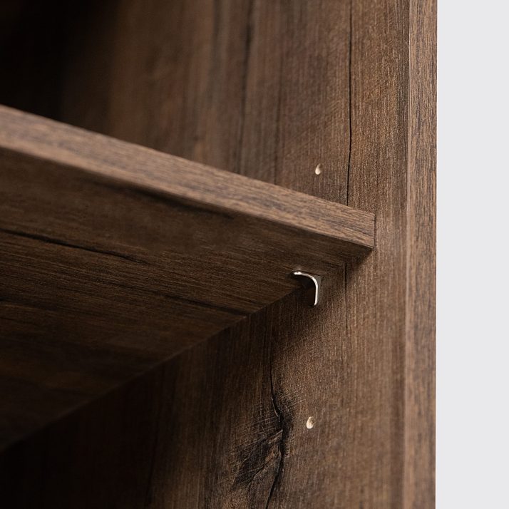 Шафа Тоффі (стелаж)