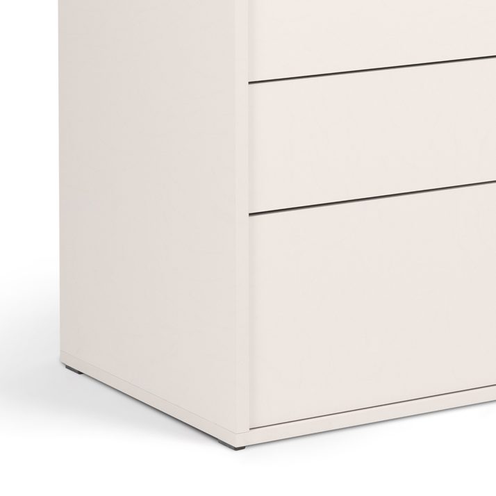 5-drawer dresser of bedroom set Tony